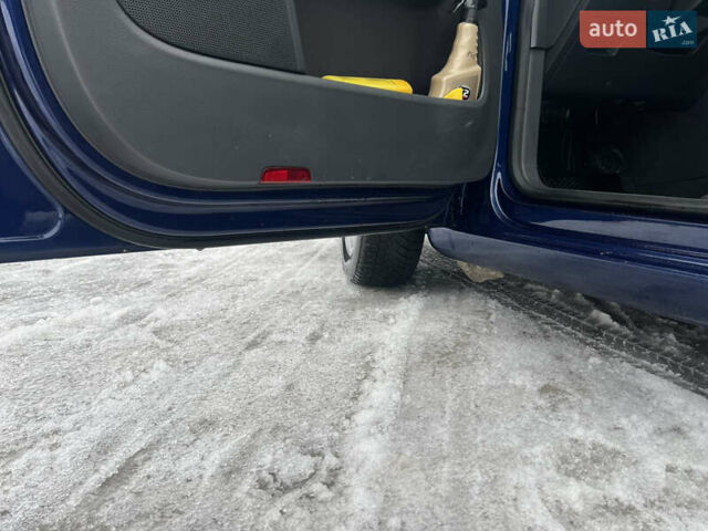 Синій Фольксваген Golf Plus, об'ємом двигуна 1.6 л та пробігом 286 тис. км за 5999 $, фото 16 на Automoto.ua