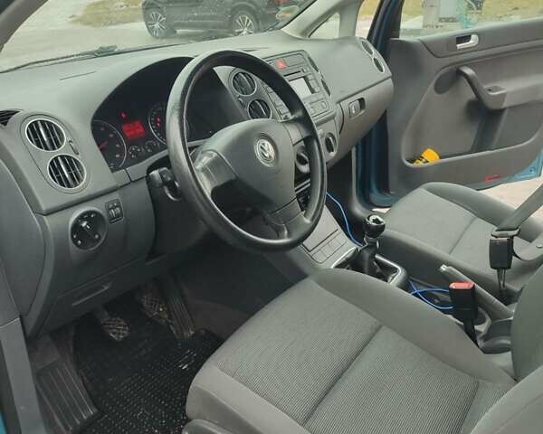 Синій Фольксваген Golf Plus, об'ємом двигуна 1.6 л та пробігом 191 тис. км за 5500 $, фото 11 на Automoto.ua