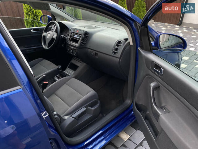 Синій Фольксваген Golf Plus, об'ємом двигуна 1.39 л та пробігом 219 тис. км за 5300 $, фото 17 на Automoto.ua