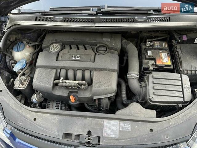 Синий Фольксваген Гольф Плюс, объемом двигателя 1.6 л и пробегом 237 тыс. км за 5850 $, фото 42 на Automoto.ua