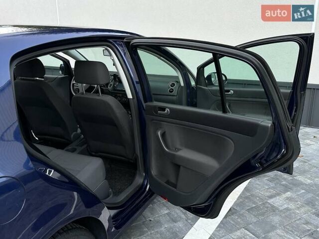 Синий Фольксваген Гольф Плюс, объемом двигателя 1.6 л и пробегом 237 тыс. км за 5850 $, фото 35 на Automoto.ua