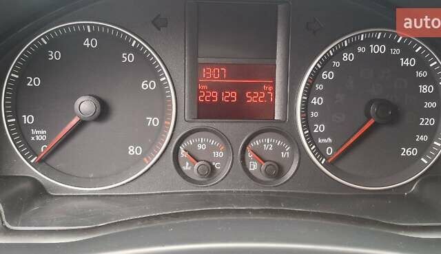 Синий Фольксваген Гольф Плюс, объемом двигателя 1.6 л и пробегом 229 тыс. км за 5000 $, фото 17 на Automoto.ua