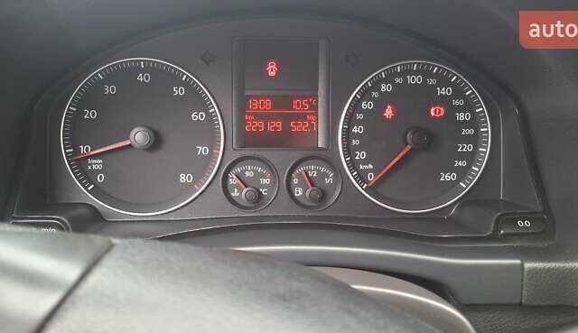 Синий Фольксваген Гольф Плюс, объемом двигателя 1.6 л и пробегом 229 тыс. км за 5000 $, фото 15 на Automoto.ua