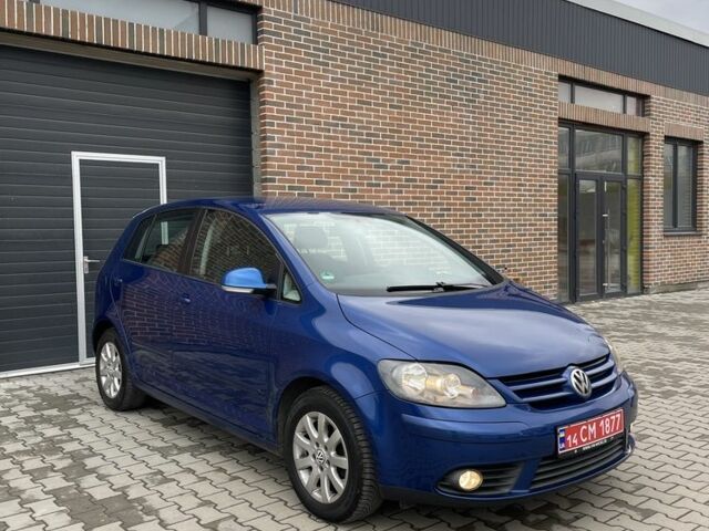 Синий Фольксваген Гольф Плюс, объемом двигателя 1.6 л и пробегом 230 тыс. км за 5200 $, фото 2 на Automoto.ua