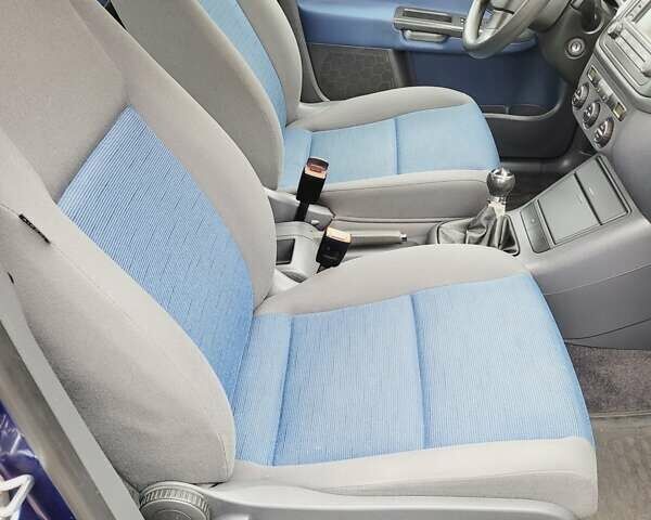 Синий Фольксваген Гольф Плюс, объемом двигателя 1.4 л и пробегом 89 тыс. км за 5600 $, фото 15 на Automoto.ua