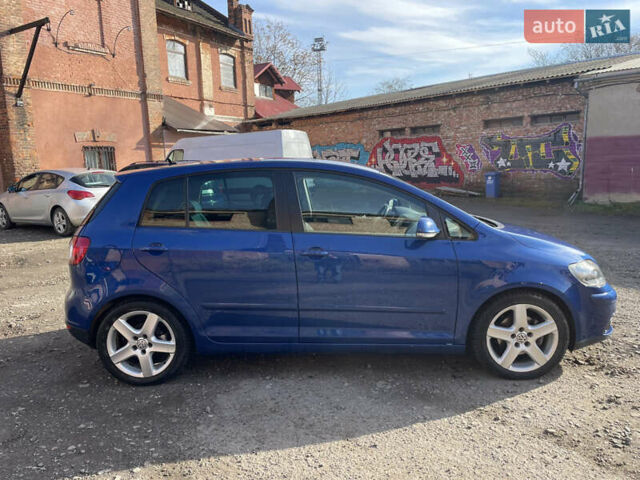Синий Фольксваген Гольф Плюс, объемом двигателя 1.6 л и пробегом 214 тыс. км за 5700 $, фото 2 на Automoto.ua