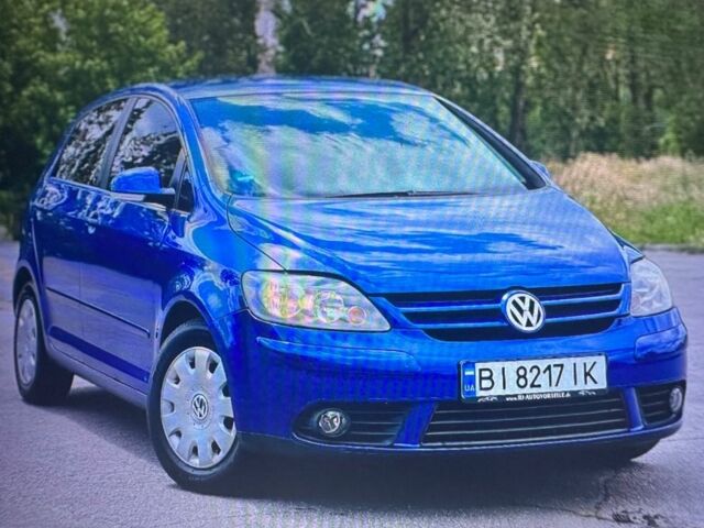 Синий Фольксваген Гольф Плюс, объемом двигателя 1.6 л и пробегом 206 тыс. км за 4800 $, фото 2 на Automoto.ua