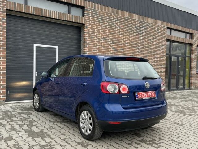 Синий Фольксваген Гольф Плюс, объемом двигателя 1.6 л и пробегом 230 тыс. км за 5200 $, фото 4 на Automoto.ua