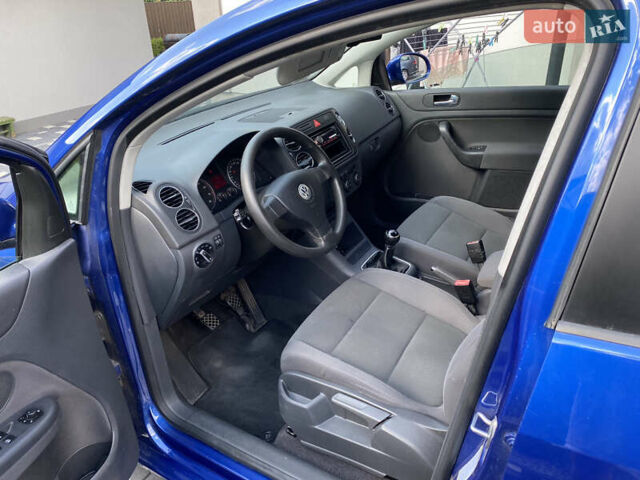 Синій Фольксваген Golf Plus, об'ємом двигуна 1.39 л та пробігом 219 тис. км за 5300 $, фото 11 на Automoto.ua