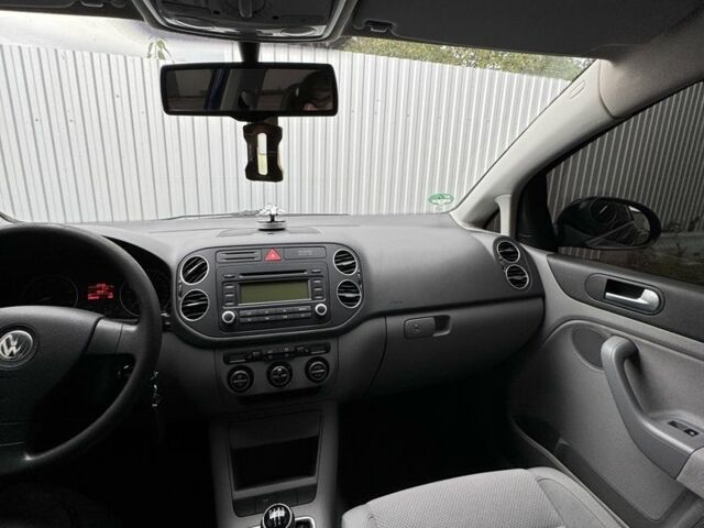 Синий Фольксваген Гольф Плюс, объемом двигателя 1.6 л и пробегом 180 тыс. км за 6299 $, фото 14 на Automoto.ua