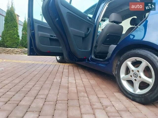 Синій Фольксваген Golf Plus, об'ємом двигуна 1.6 л та пробігом 286 тис. км за 5600 $, фото 14 на Automoto.ua