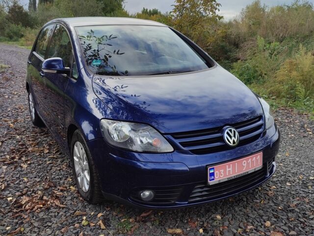 Синій Фольксваген Golf Plus, об'ємом двигуна 0 л та пробігом 215 тис. км за 4600 $, фото 2 на Automoto.ua