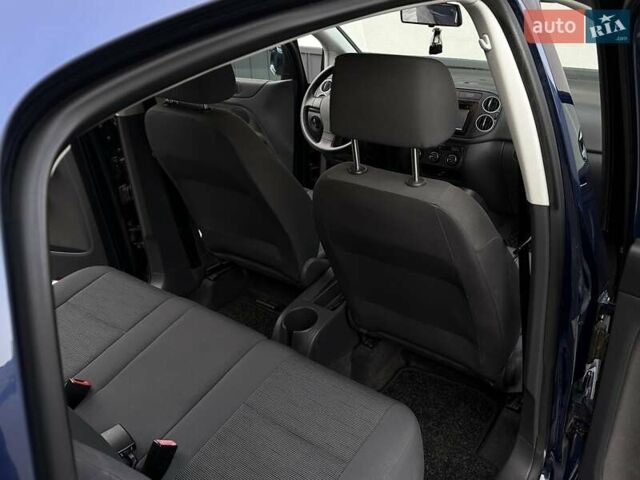 Синий Фольксваген Гольф Плюс, объемом двигателя 1.6 л и пробегом 237 тыс. км за 5850 $, фото 34 на Automoto.ua