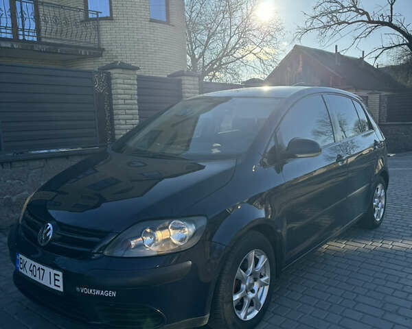 Синий Фольксваген Гольф Плюс, объемом двигателя 1.6 л и пробегом 281 тыс. км за 4800 $, фото 17 на Automoto.ua