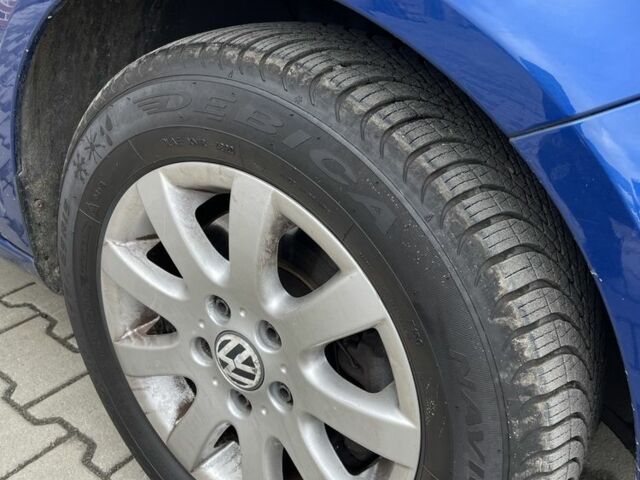 Синий Фольксваген Гольф Плюс, объемом двигателя 1.6 л и пробегом 230 тыс. км за 5200 $, фото 3 на Automoto.ua