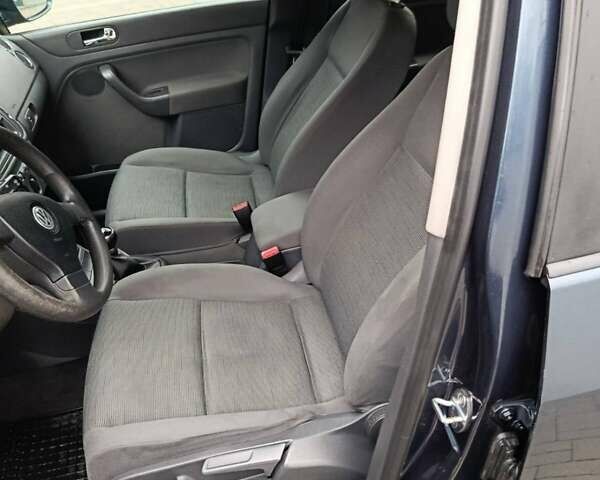 Синий Фольксваген Гольф Плюс, объемом двигателя 1.4 л и пробегом 222 тыс. км за 4700 $, фото 16 на Automoto.ua