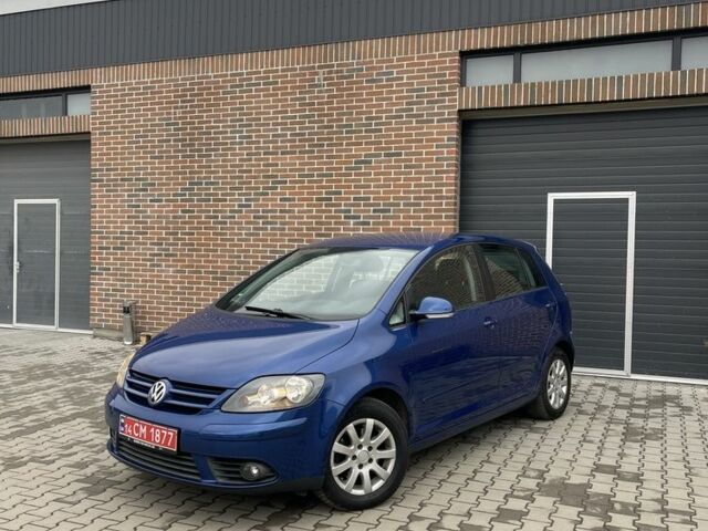 Синий Фольксваген Гольф Плюс, объемом двигателя 1.6 л и пробегом 230 тыс. км за 5200 $, фото 1 на Automoto.ua