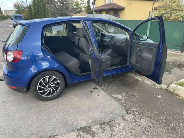 Синий Фольксваген Гольф Плюс, объемом двигателя 1 л и пробегом 224 тыс. км за 5200 $, фото 5 на Automoto.ua