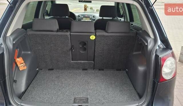 Синий Фольксваген Гольф Плюс, объемом двигателя 1.6 л и пробегом 229 тыс. км за 5000 $, фото 5 на Automoto.ua