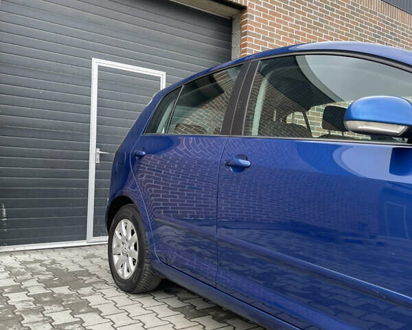 Синий Фольксваген Гольф Плюс, объемом двигателя 1.6 л и пробегом 230 тыс. км за 5200 $, фото 7 на Automoto.ua