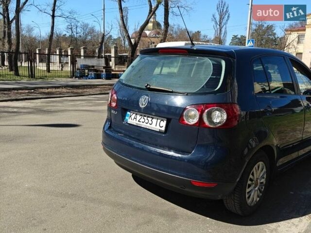 Синий Фольксваген Гольф Плюс, объемом двигателя 1.4 л и пробегом 307 тыс. км за 4000 $, фото 2 на Automoto.ua