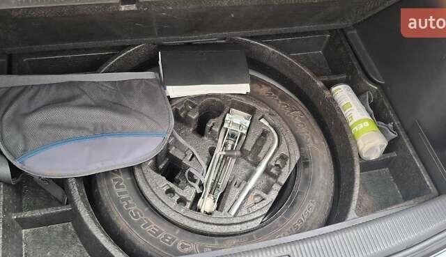 Синий Фольксваген Гольф Плюс, объемом двигателя 1.6 л и пробегом 229 тыс. км за 5000 $, фото 23 на Automoto.ua