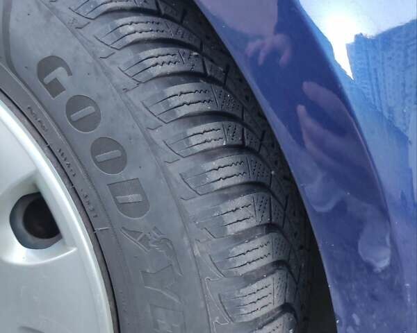 Синий Фольксваген Гольф Плюс, объемом двигателя 1.4 л и пробегом 215 тыс. км за 5400 $, фото 10 на Automoto.ua