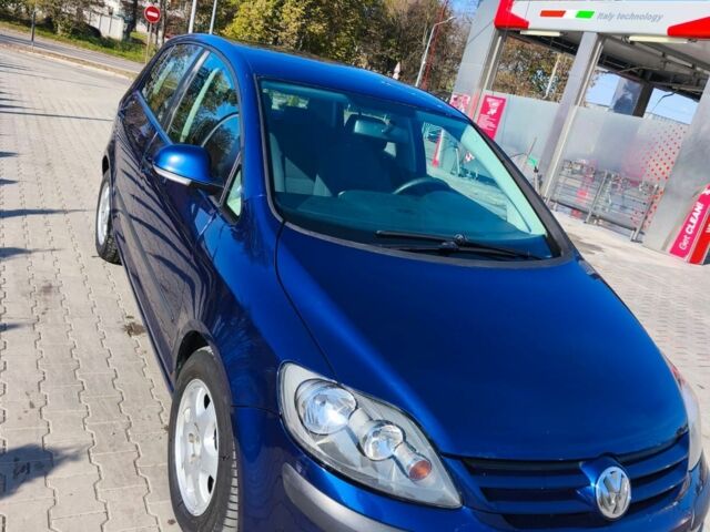 Синий Фольксваген Гольф Плюс, объемом двигателя 1.6 л и пробегом 280 тыс. км за 5500 $, фото 1 на Automoto.ua