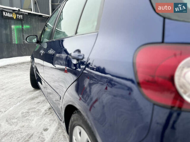 Синій Фольксваген Golf Plus, об'ємом двигуна 1.6 л та пробігом 286 тис. км за 5999 $, фото 2 на Automoto.ua