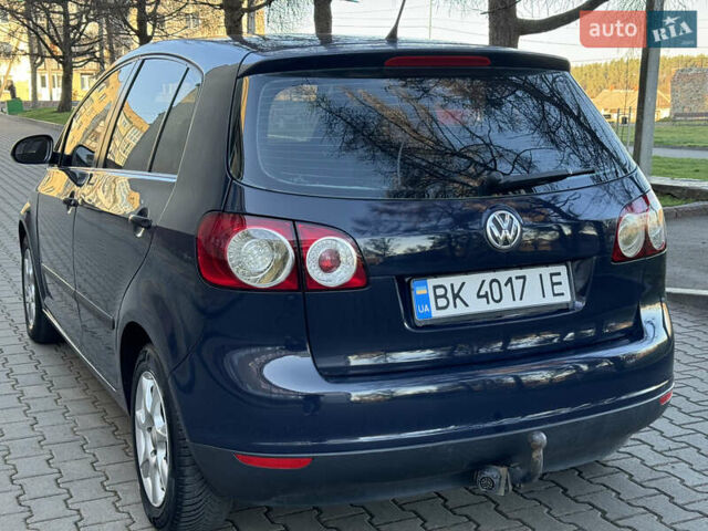 Синий Фольксваген Гольф Плюс, объемом двигателя 1.6 л и пробегом 281 тыс. км за 4800 $, фото 8 на Automoto.ua