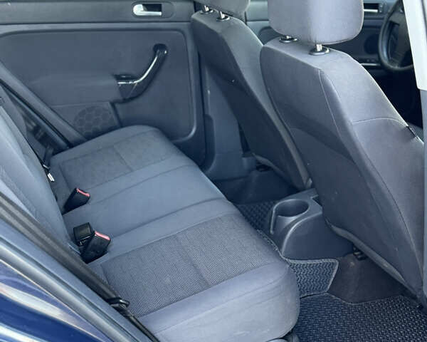 Синий Фольксваген Гольф Плюс, объемом двигателя 1.6 л и пробегом 281 тыс. км за 4800 $, фото 29 на Automoto.ua