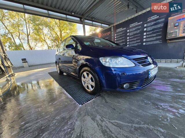 Синий Фольксваген Гольф Плюс, объемом двигателя 1.6 л и пробегом 140 тыс. км за 7500 $, фото 6 на Automoto.ua