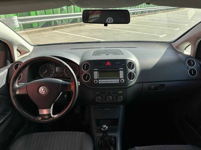 Синий Фольксваген Гольф Плюс, объемом двигателя 1.6 л и пробегом 191 тыс. км за 5490 $, фото 12 на Automoto.ua