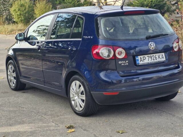 Синий Фольксваген Гольф Плюс, объемом двигателя 1.4 л и пробегом 269 тыс. км за 5900 $, фото 5 на Automoto.ua