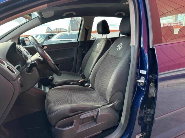Синий Фольксваген Гольф Плюс, объемом двигателя 1.6 л и пробегом 191 тыс. км за 5490 $, фото 8 на Automoto.ua