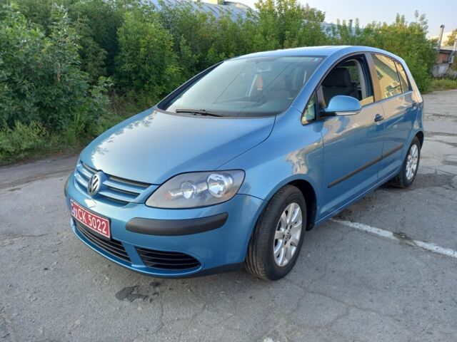 Синий Фольксваген Гольф Плюс, объемом двигателя 1.6 л и пробегом 245 тыс. км за 5899 $, фото 1 на Automoto.ua