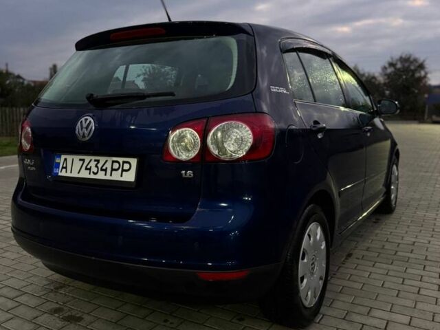 Синий Фольксваген Гольф Плюс, объемом двигателя 1.6 л и пробегом 238 тыс. км за 5800 $, фото 1 на Automoto.ua