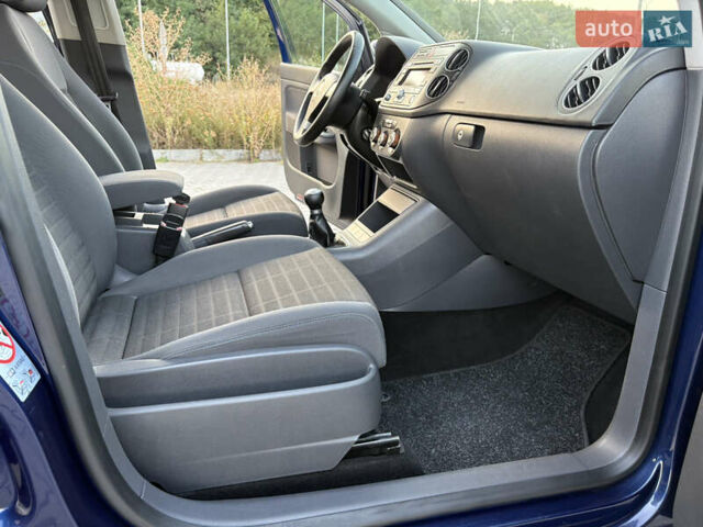 Синій Фольксваген Golf Plus, об'ємом двигуна 1.6 л та пробігом 198 тис. км за 5950 $, фото 19 на Automoto.ua