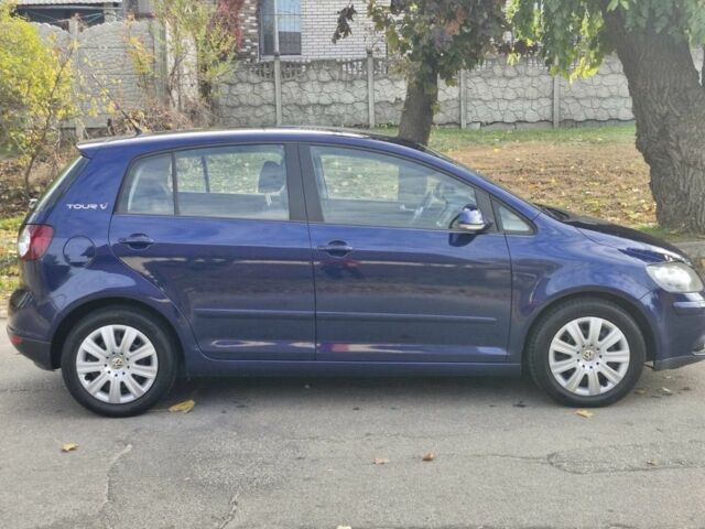 Синий Фольксваген Гольф Плюс, объемом двигателя 1.4 л и пробегом 269 тыс. км за 5900 $, фото 6 на Automoto.ua