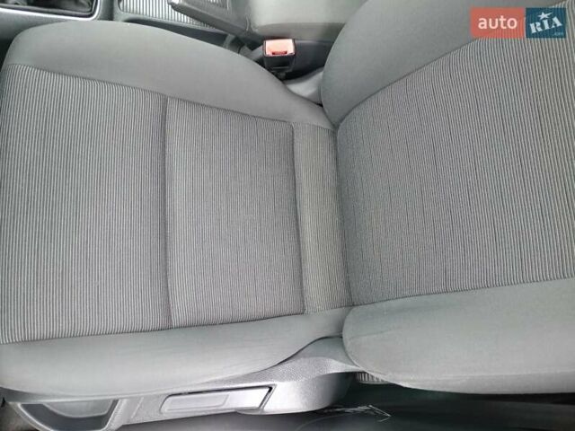 Синий Фольксваген Гольф Плюс, объемом двигателя 1.6 л и пробегом 225 тыс. км за 5550 $, фото 10 на Automoto.ua