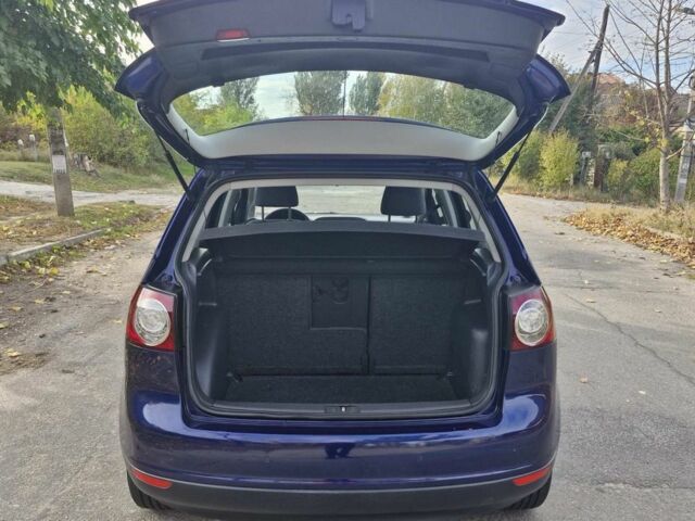 Синий Фольксваген Гольф Плюс, объемом двигателя 1.4 л и пробегом 269 тыс. км за 5900 $, фото 16 на Automoto.ua