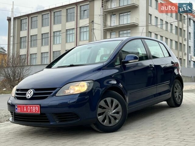 Синий Фольксваген Гольф Плюс, объемом двигателя 1.6 л и пробегом 180 тыс. км за 6299 $, фото 2 на Automoto.ua