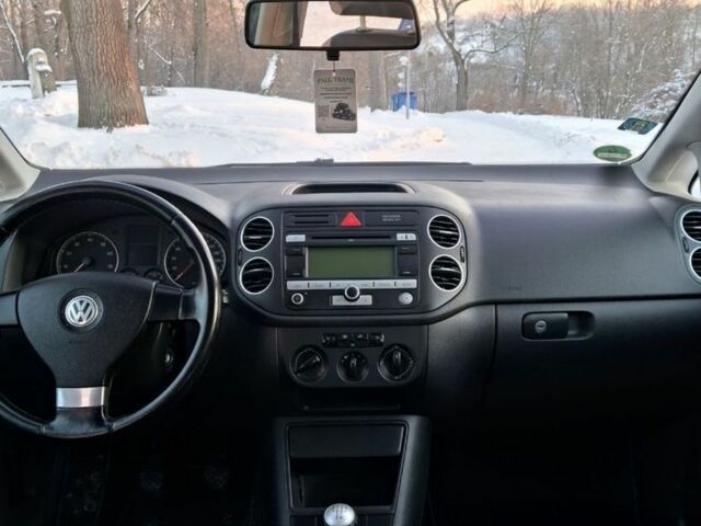 Синий Фольксваген Гольф Плюс, объемом двигателя 1.4 л и пробегом 183 тыс. км за 5800 $, фото 5 на Automoto.ua