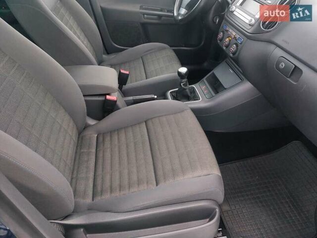 Синий Фольксваген Гольф Плюс, объемом двигателя 1.6 л и пробегом 190 тыс. км за 6560 $, фото 16 на Automoto.ua