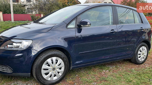 Синий Фольксваген Гольф Плюс, объемом двигателя 1.6 л и пробегом 207 тыс. км за 5350 $, фото 7 на Automoto.ua