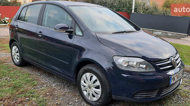 Синий Фольксваген Гольф Плюс, объемом двигателя 1.6 л и пробегом 207 тыс. км за 5350 $, фото 2 на Automoto.ua