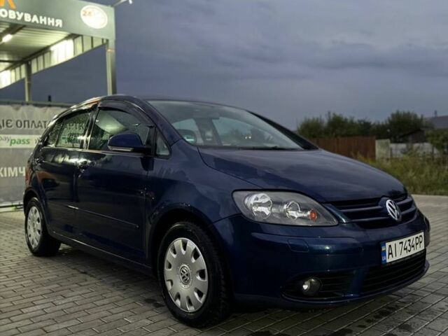 Синий Фольксваген Гольф Плюс, объемом двигателя 1.6 л и пробегом 238 тыс. км за 5800 $, фото 3 на Automoto.ua