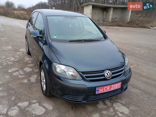 Синий Фольксваген Гольф Плюс, объемом двигателя 1.6 л и пробегом 225 тыс. км за 5550 $, фото 8 на Automoto.ua