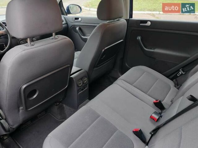 Синий Фольксваген Гольф Плюс, объемом двигателя 1.6 л и пробегом 172 тыс. км за 6200 $, фото 25 на Automoto.ua