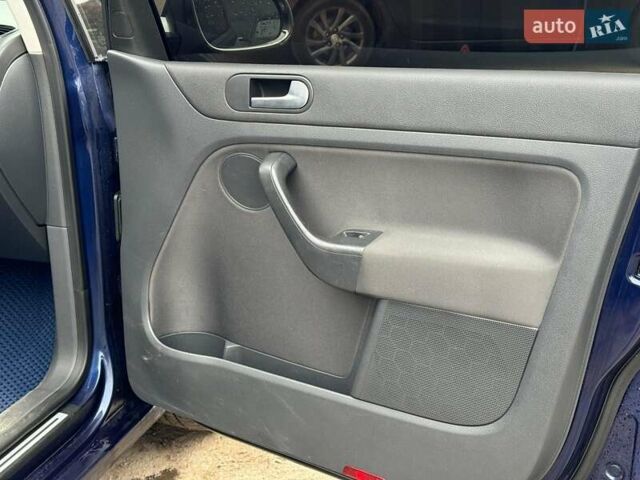 Синий Фольксваген Гольф Плюс, объемом двигателя 1.4 л и пробегом 139 тыс. км за 5840 $, фото 20 на Automoto.ua